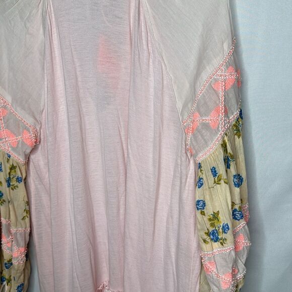 Free People Mix It Up Pink Floral Beaded Tunic Top. Size XS. - Picture 11 of 12